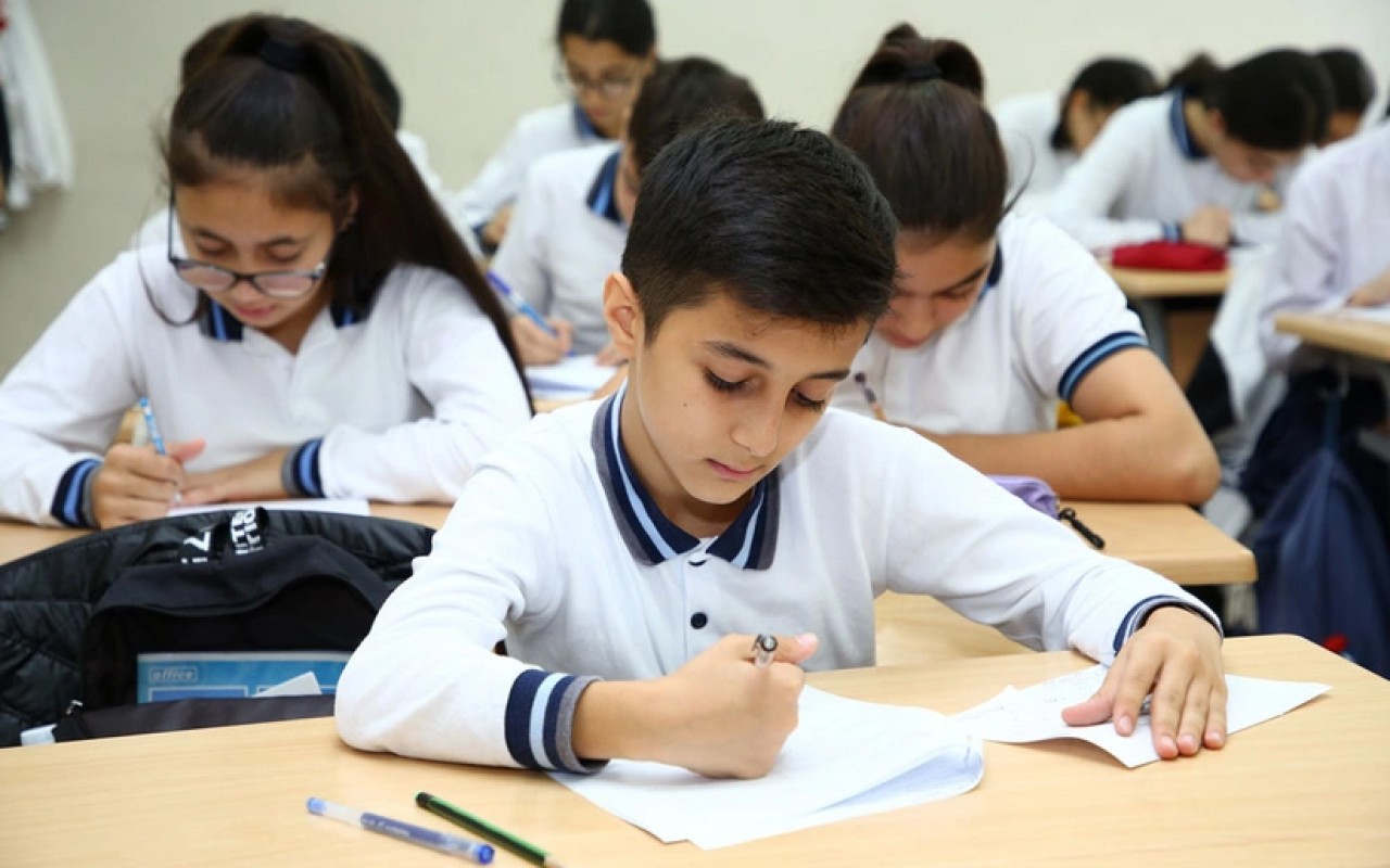 Ümumtəhsil müəssisələrində yeni dərsliklər tədrisolunacaq